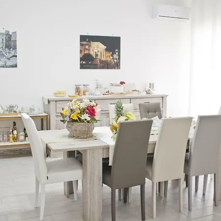 D'orleans Nocleg ze śniadaniem 4*