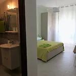 D'orleans Oda ve Kahvaltı 4*